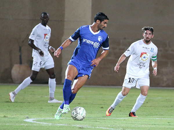 פתח בהרכב של סילבס. קריאף (יוסי שקל)קריאף