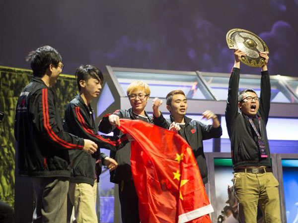 כבר קיימותקבוצות של שחקנים מקצועיים, טורנירים, וגביעים. ממש כמו בכל תחרות ספורט אחרת. אז למה לא בעצם?