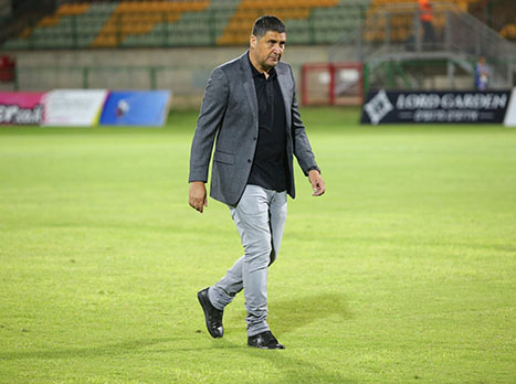 החמיא למאמן בני יהודה (לירון מולדובן)