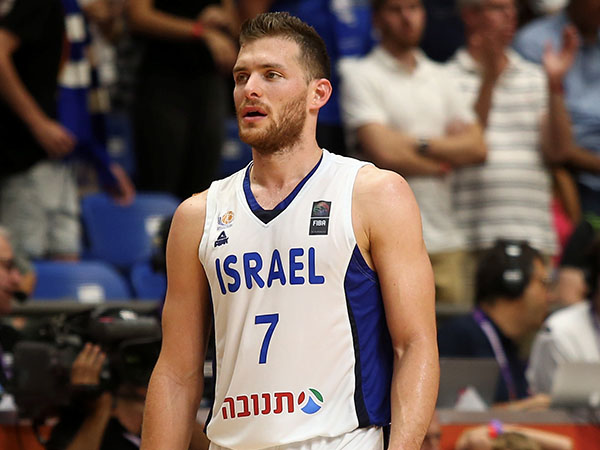 "יש עתיד לכדורסל הישראלי". מקל (צילום: אלן שיבר)