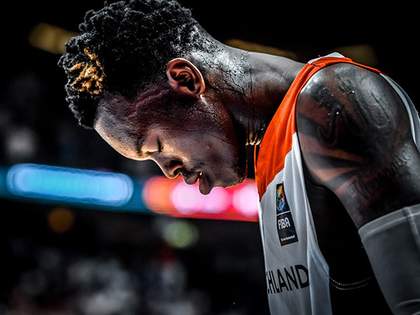 שרודר ירד מאוכזב מהמפגש מול ישראל (FIBA)