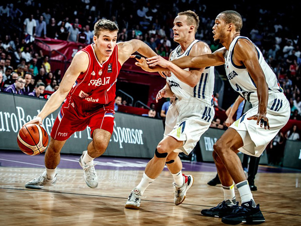 בוגדאנוביץ' נכנס טוב למשחק והחזיק את הסרבים ביתרון קל (פיב"א)