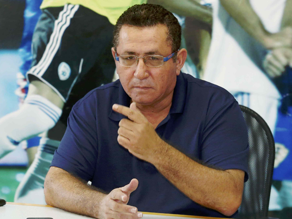 יטפל בנושא הלנת השכר (אלן שיבר)