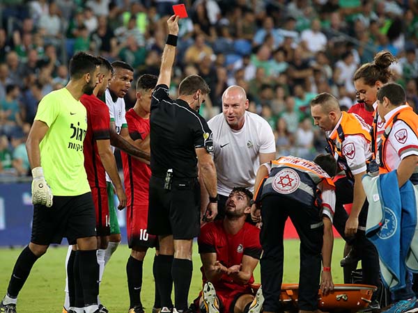 הרגע הקריטי של המשחק. הרחתו של ברדע (יוסי שקל)