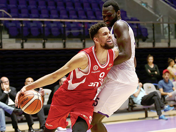 נקודת אור. דיי (אלן שיבר)