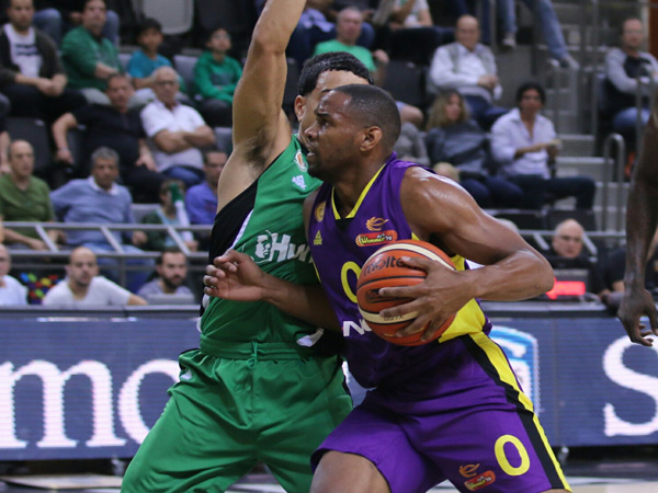 חולון ניצחה למרות משחק חלש שלו. הולוואי (מנהלת הליגה)