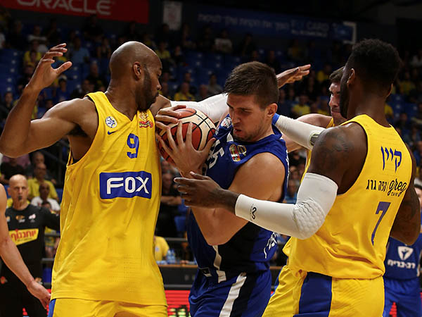 מחזיקת הגביע תתחיל את המסע במטרו ווסט (אלן שיבר)