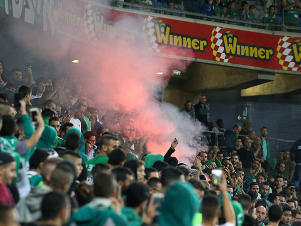 אוהדי מכבי חיפה מול סכנין (יוסי שקל)