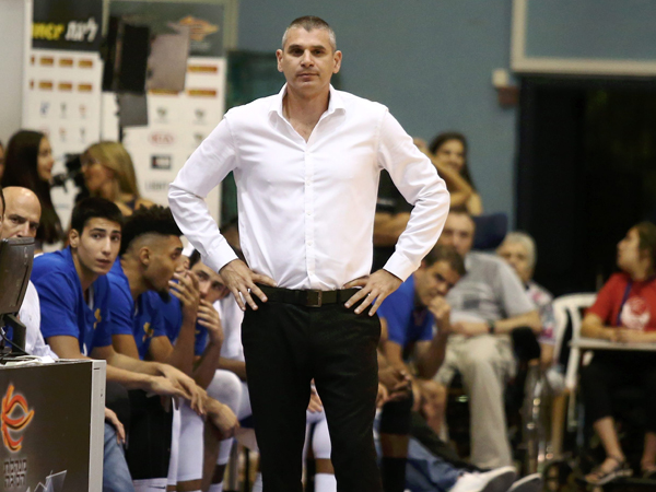 גורקה. עבר את המוקש (מנהלת הליגה)