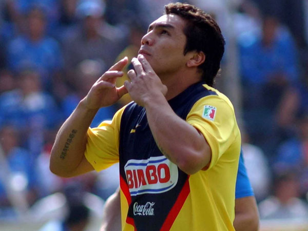 למרות הכל, חזר לדשא. קבניאס