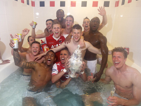 התואר היחידי בקריירה שלו. ריינן זכה עם אלקמאר בגביע (getty)