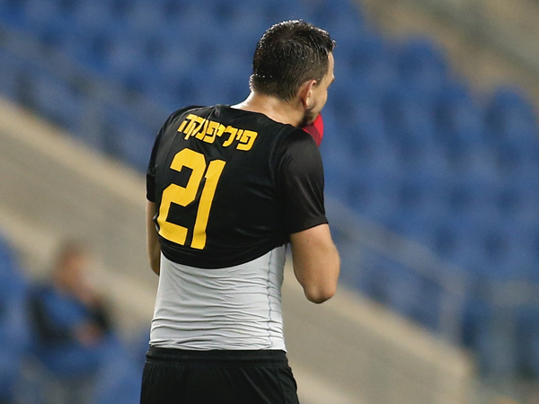 פיספס את הפנדל. פיליפנקה (אלן שיבר)