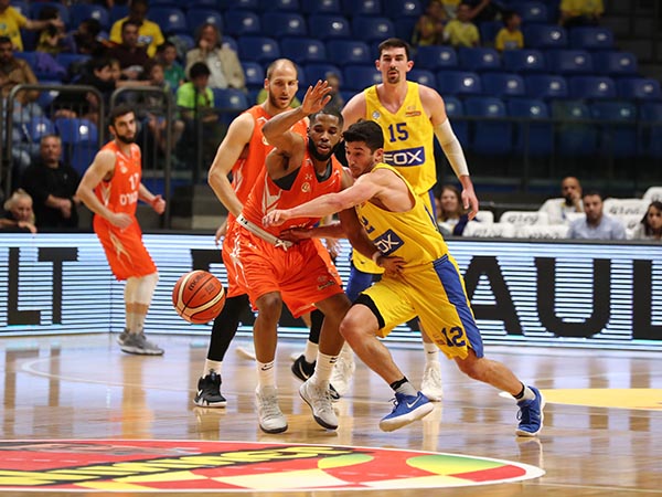 18 איבודים למכבי (מנהלת הליגה)