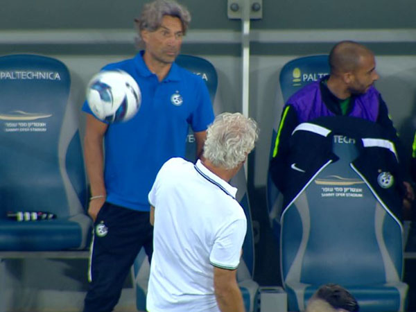 "זה גרם לי לאי נוחות. כשאתה פוגע ישירות בשחקן, איך אתה מצפה שייתן לך בחזרה?"