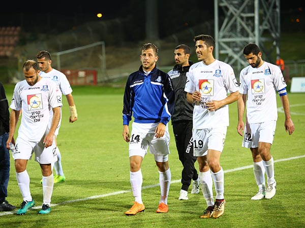 מה יעלה בגורל עכו? (לירון מולדובן)