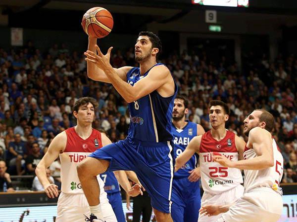 השתתף בשש אליפויות אירופה (אלן שיבר)