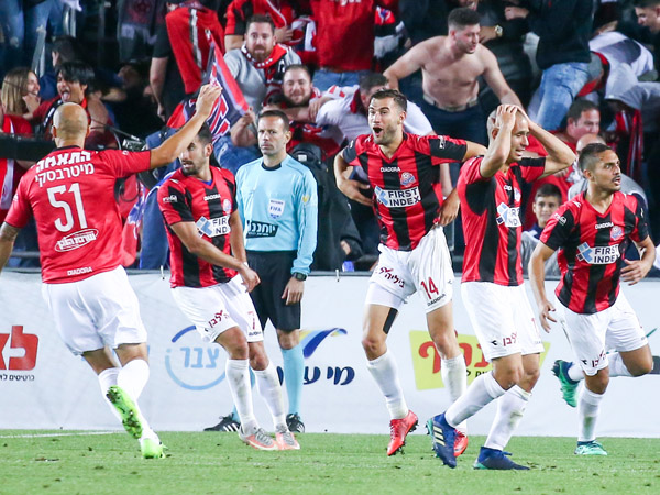 השחקנים בהלם מהשער של שיימן (דני מרון)