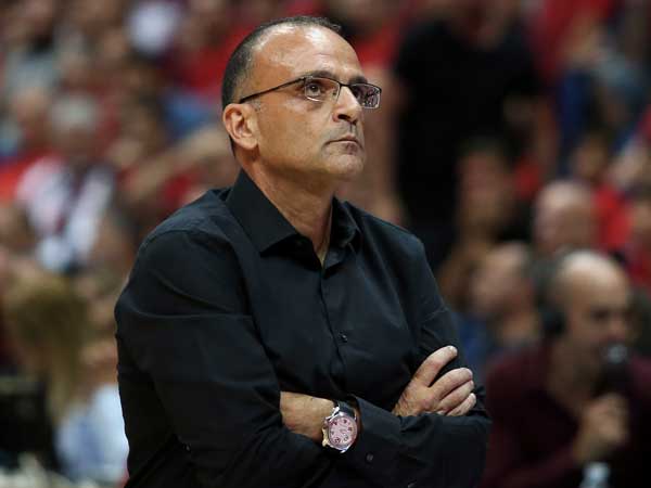 בית הלחמי, מחמאות משחקניו (אלן שיבר)