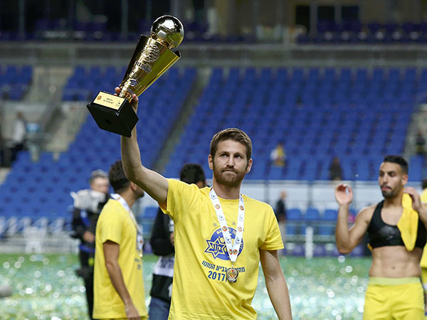 מעמדו של ייני לא ברור (אלן שיבר)