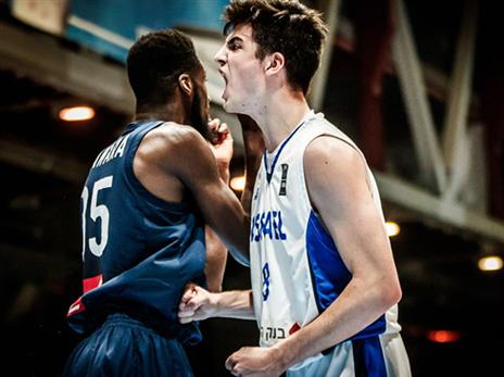 מטריף את פרשני העולם (FIBA)