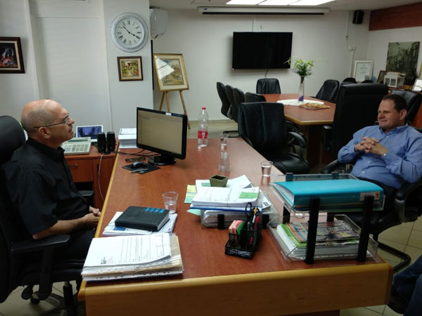 העירייה תמכה, הקבוצה תינצל