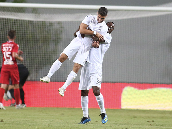 כמה כישרון ברגליים של סולומון (אלן שיבר)