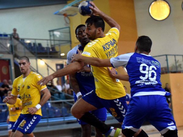 מכבי ראשל"צ עדיין מושלמת (חן קלדרון, איגוד הכדוריד)