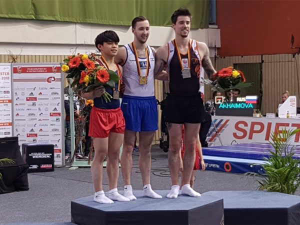 דולגופיאט. בראש הפודיום (אילן גזית)