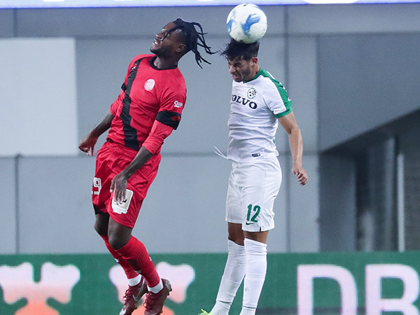 גם חיפה בעקבותיו. פלומן (אלן שיבר)