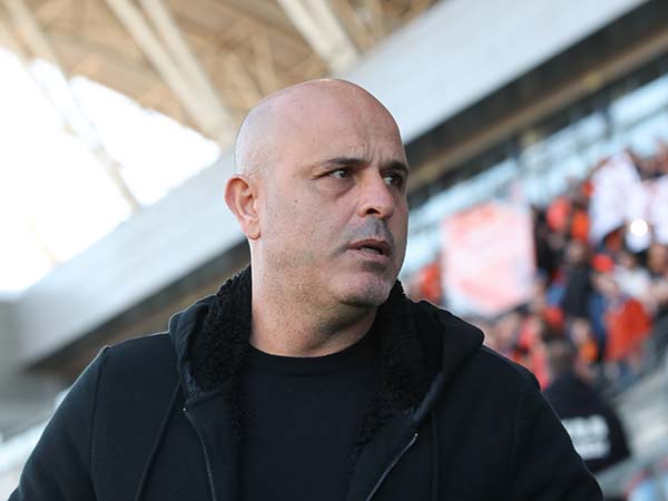 אבוקסיס. יש פה כמה שצועקים ורוצים לעשות רע למועדון" (עודד קרני)