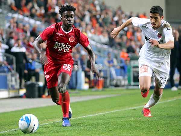 משחק פושר שלו. בואטנג (אודי ציטיאט)