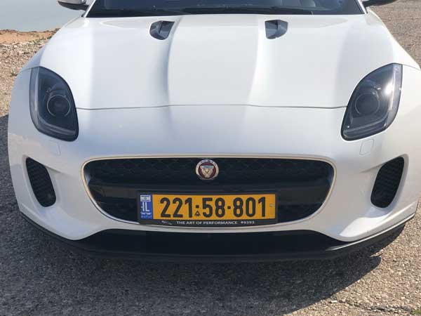 המהנדסים של יגואר עשו נפלאות עם מנוע שני הליטרים הצנוע