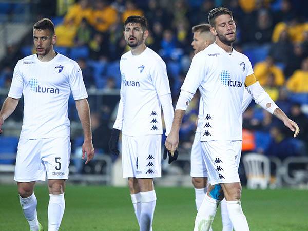 איבדה גובה במאבק על הפלייאוף (אלן שיבר)