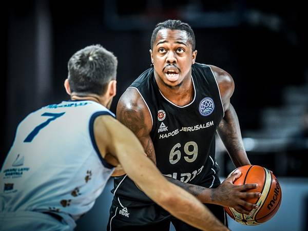 בראון. ייבדק (FIBA)