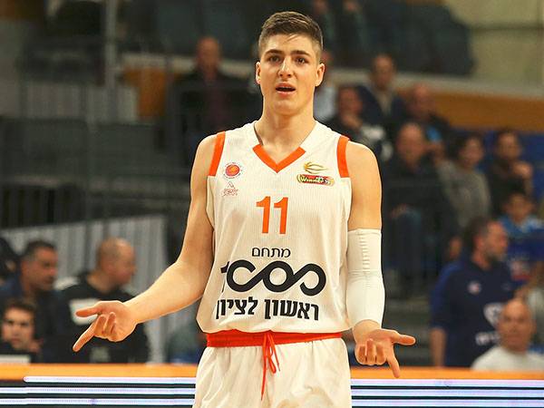 אריאל. חוזר (אלן שיבר)