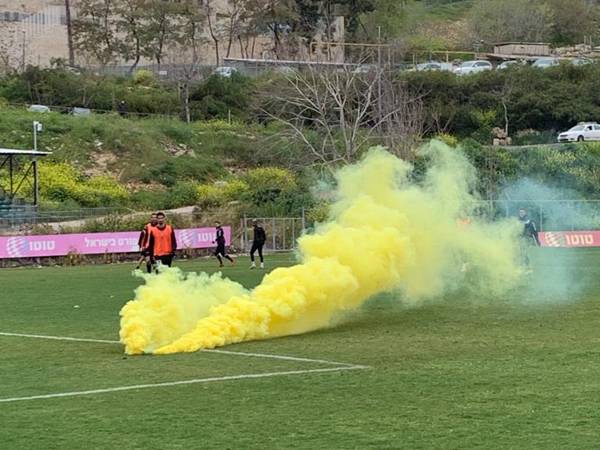 אוהדי בית"ר בטירוף לקראת סכנין