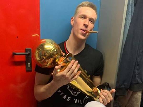 הכוכב העולה של היורוקאפ. יש עתיד (חשבון האינסטגרם של אקודס)