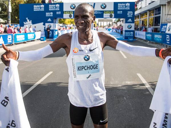 קיפצ'וגה ממשיך לשבור שיאים (GETTY)