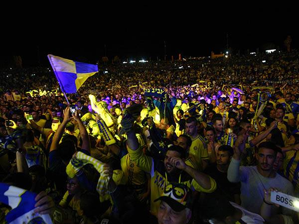 14 אלף אוהדים הגיעו לראשל"צ (ירון שלום)