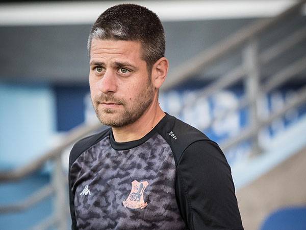 גוטמן, אבוקסיס מאחל בהצלחה (עודד קרני)