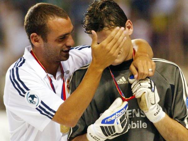 בראבו לצד קסיאס. שערוריה בספרד (getty)