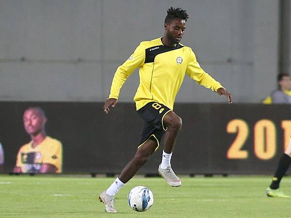 החבר החדש של חלאיילה? קוגבניה במדי נתניה (צילום: אלן שיבר)