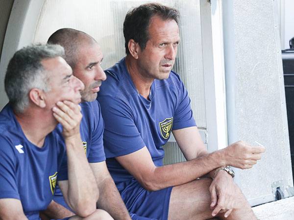 "מאמן רציני וטקטי" (צילום: דני מרון)