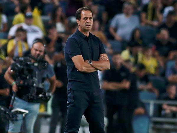 רוני לוי. לא יצרף עוד שחקן לחלק הקדמי (אלן שיבר)