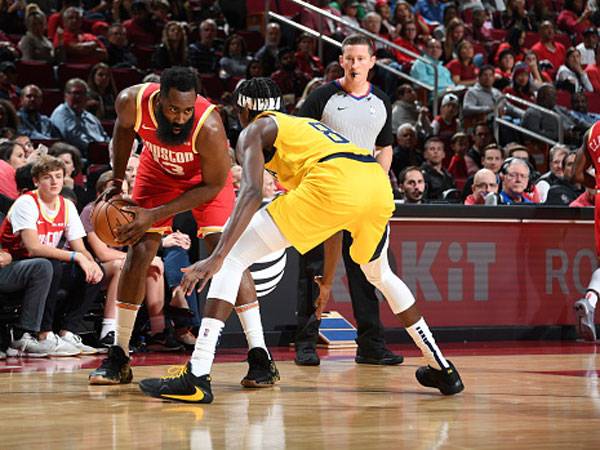 אין מה לעשות מולו. הארדן (צילום: Cato Cataldo/NBAE via Getty Images)