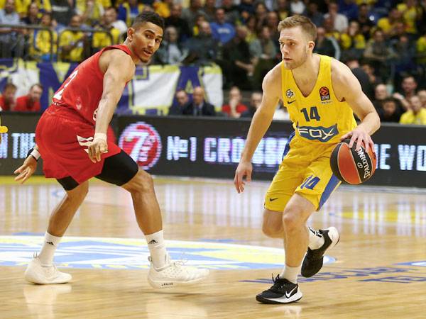 וולטרס, סיים את חלקו בשלב מוקדם (אלן שיבר)