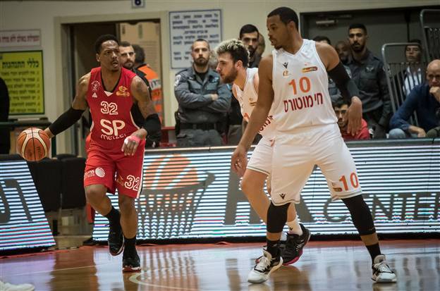 13 נק' של סמית' גוניור לא עזרו להפועל ת"א (מנהלת הליגה)