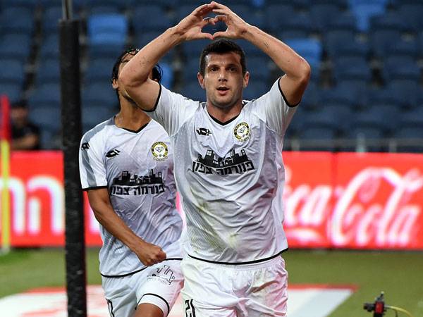 יחזור להרכב. בצ'יראי (ברני ארדוב)