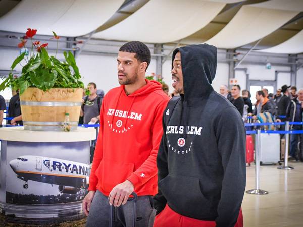 פלדין ובראון בדרך לבלגיה