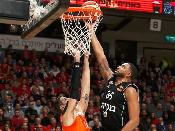 "ההפסדים בליגה ישבו לנו בראש". תומאס (אלן שיבר)